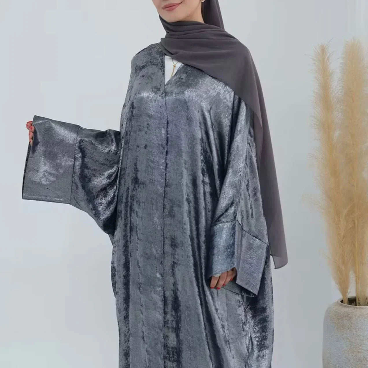 Silver Crushed Velvet Open Abaya - AL-SAYLA